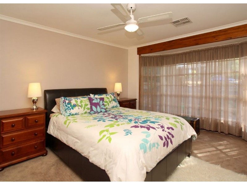 2 Lowry Court, Flagstaff Hill SA 5159