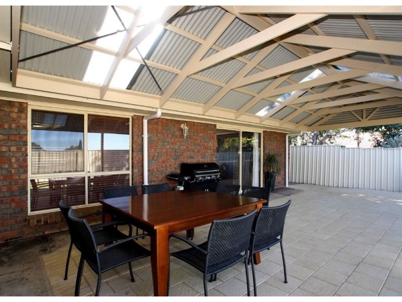 2 Lowry Court, Flagstaff Hill SA 5159