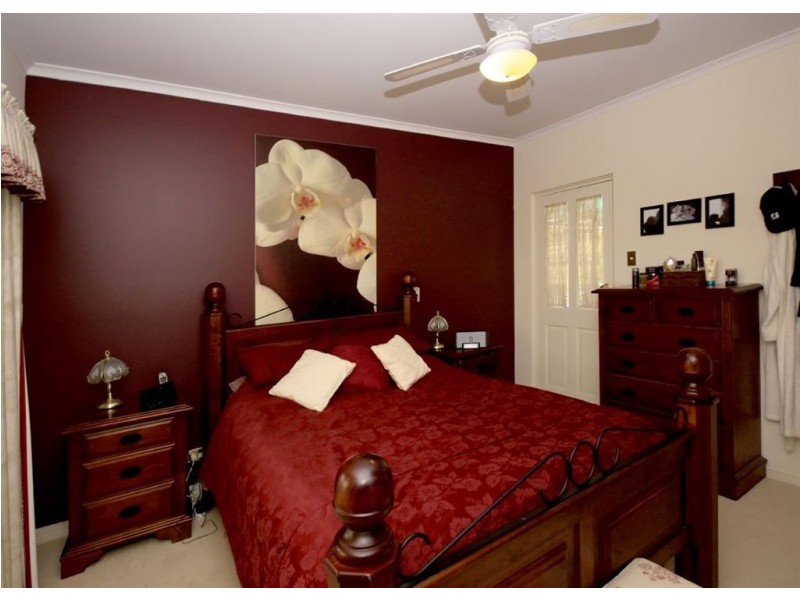 73 Oakridge Road, Aberfoyle Park SA 5159