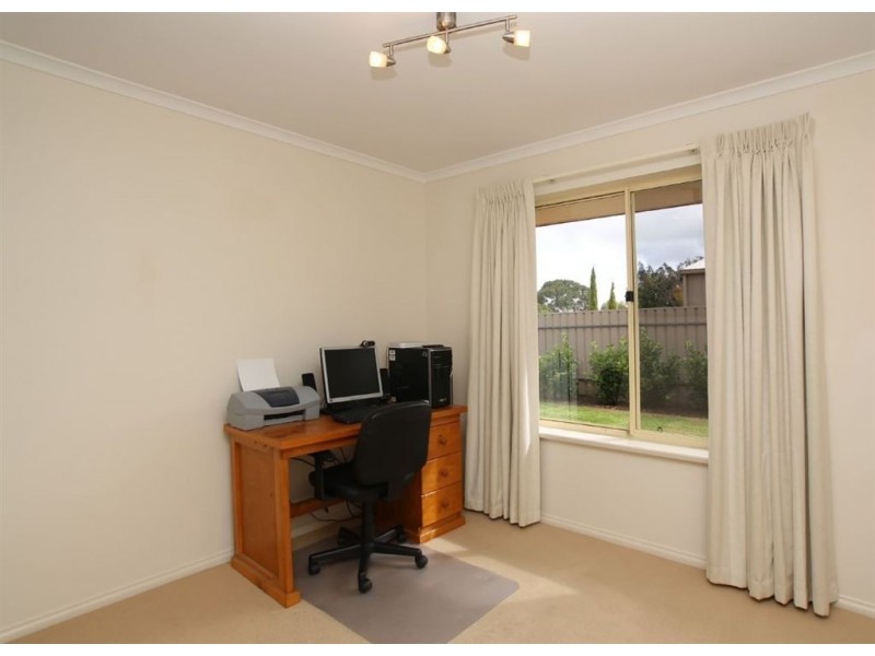 36 Nyrang Circuit, Woodcroft SA 5162