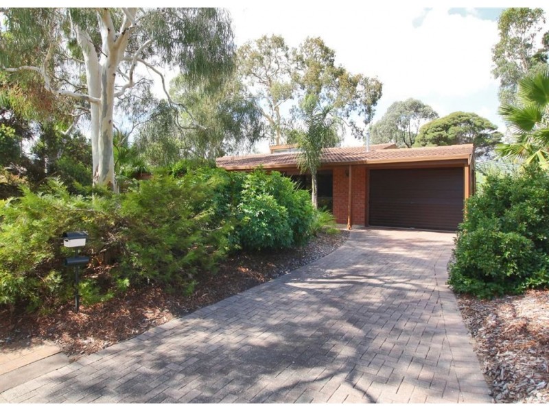 28 Garnet Crescent, Flagstaff Hill SA 5159