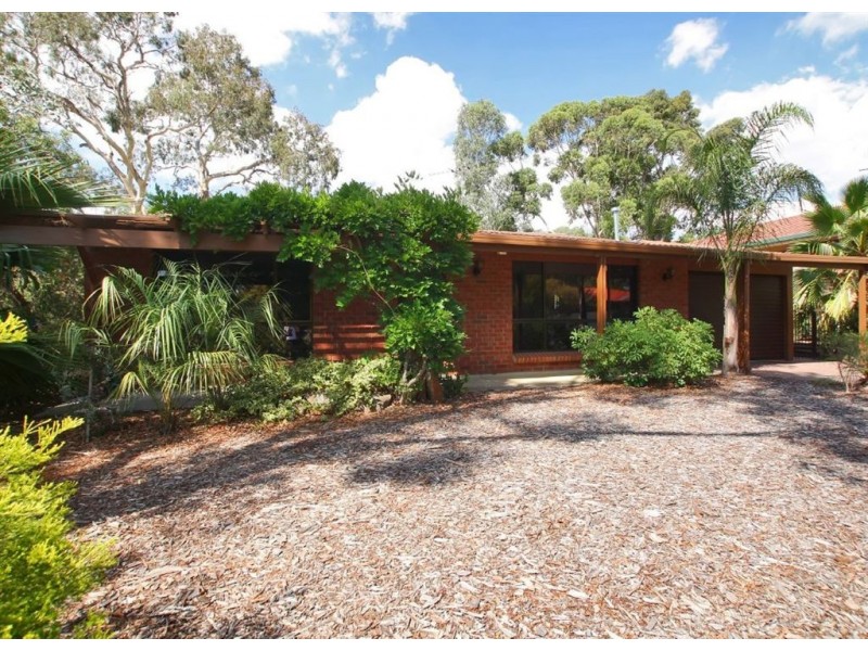 28 Garnet Crescent, Flagstaff Hill SA 5159