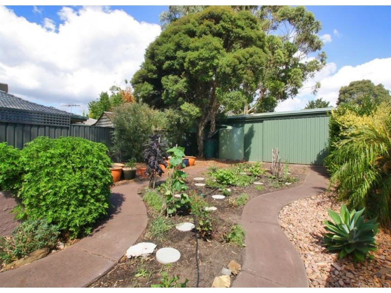 28 Garnet Crescent, Flagstaff Hill SA 5159