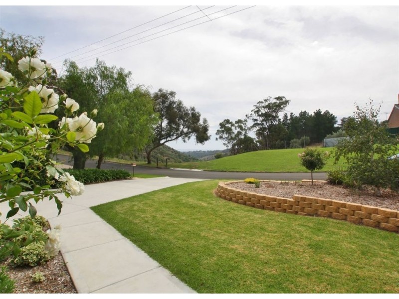 24 Gorelon Drive, Flagstaff Hill SA 5159