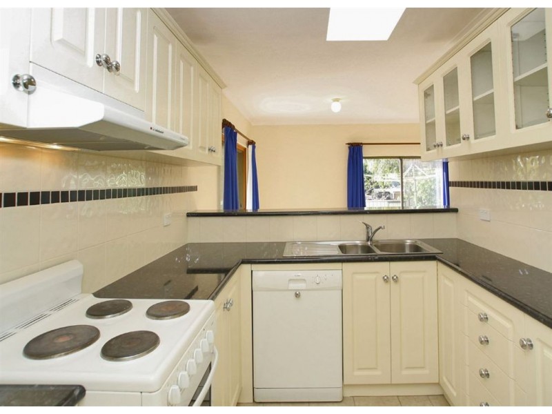 30 Iona Road, Aberfoyle Park SA 5159