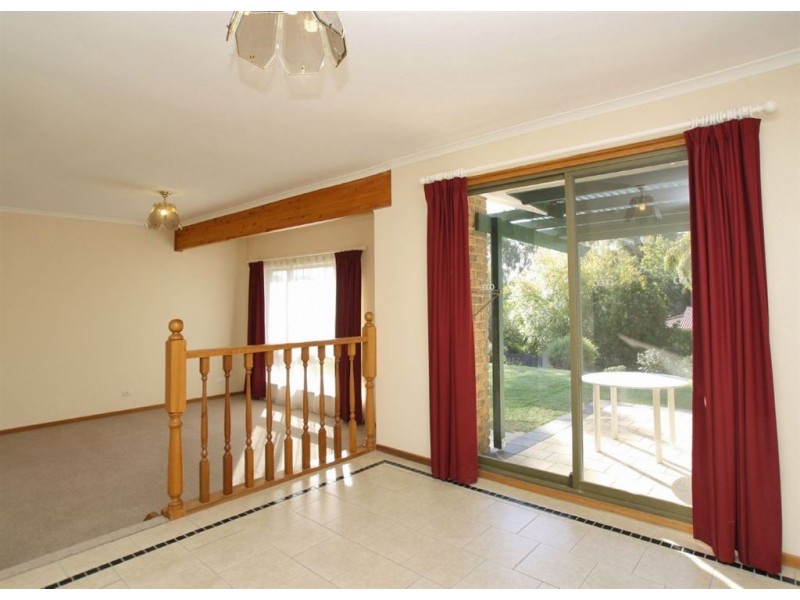 30 Iona Road, Aberfoyle Park SA 5159