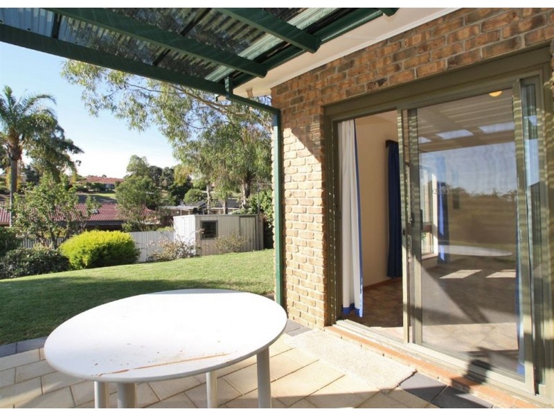 30 Iona Road, Aberfoyle Park SA 5159