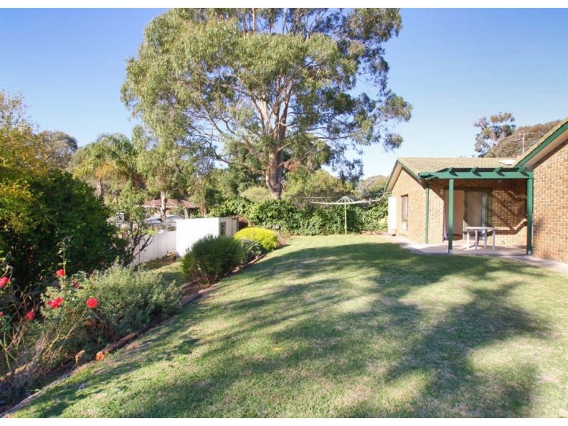 30 Iona Road, Aberfoyle Park SA 5159