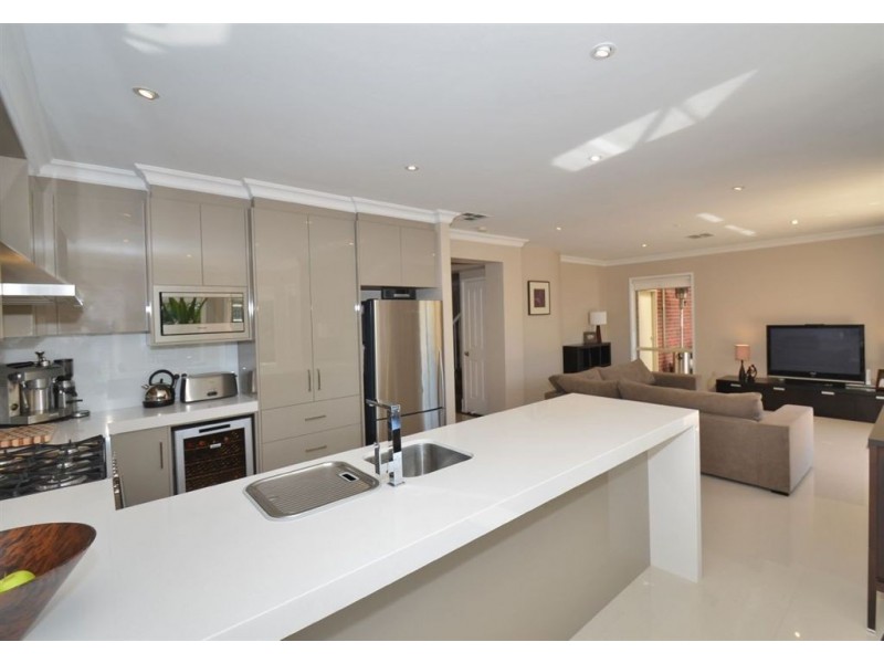 3 Treetop Rise (Adj Chandlers Hill), Aberfoyle Park SA 5159