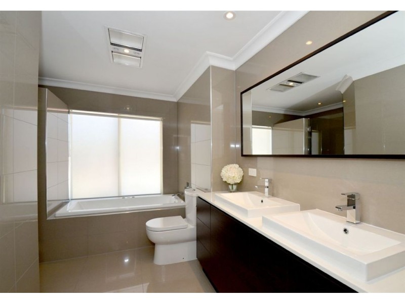 3 Treetop Rise (Adj Chandlers Hill), Aberfoyle Park SA 5159