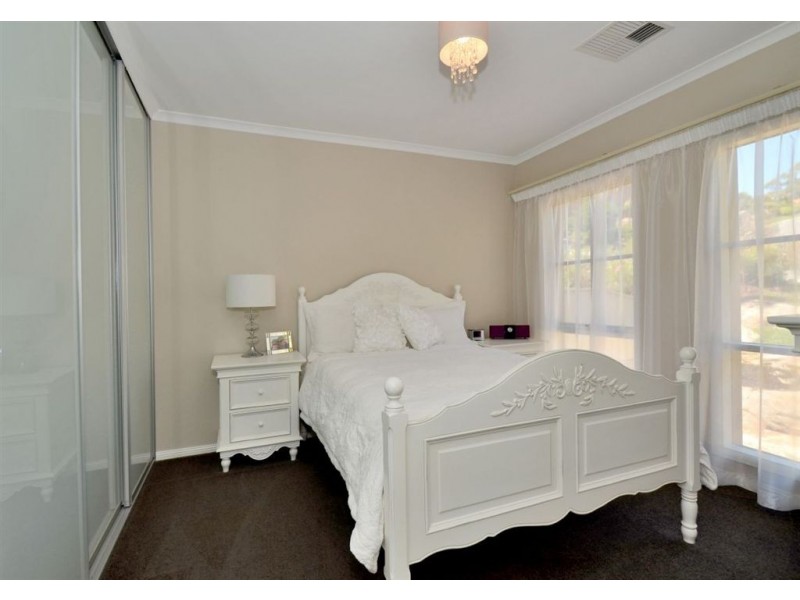 3 Treetop Rise (Adj Chandlers Hill), Aberfoyle Park SA 5159