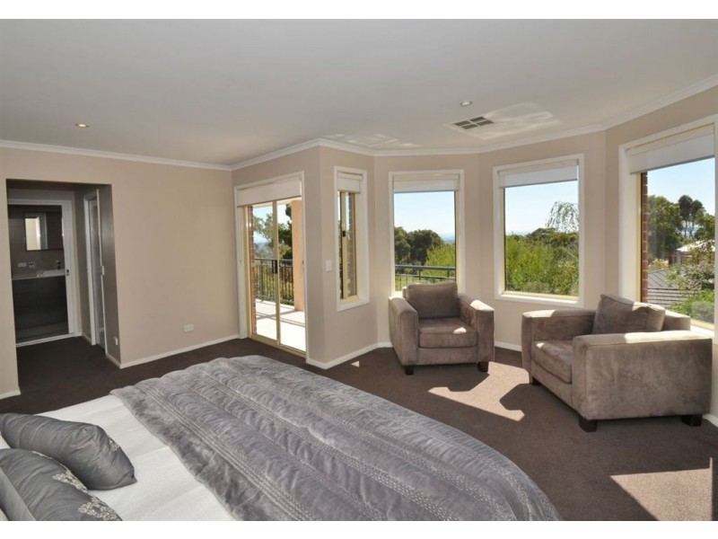 3 Tree Top Rise, Chandlers Hill SA 5159