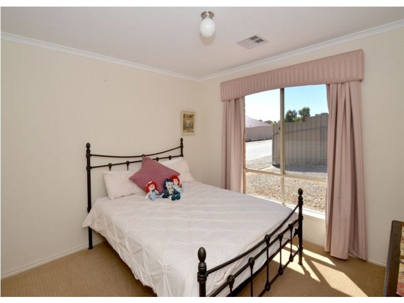 1 Woodford Crt, Sheidow Park SA 5158