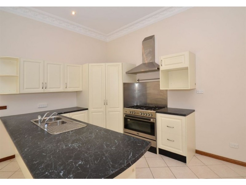 19 Tennessee Drive, Happy Valley SA 5159