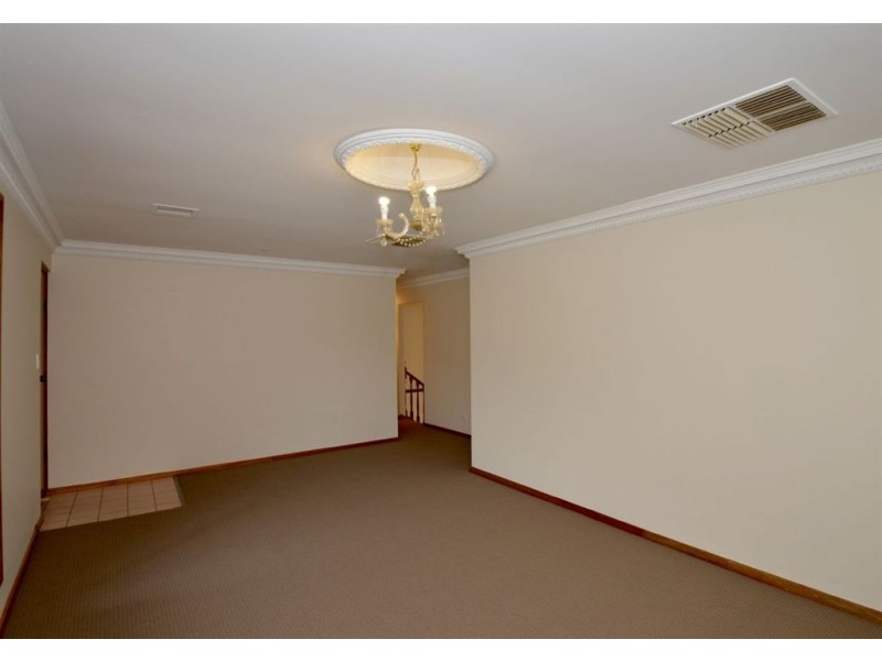 19 Tennessee Drive, Happy Valley SA 5159