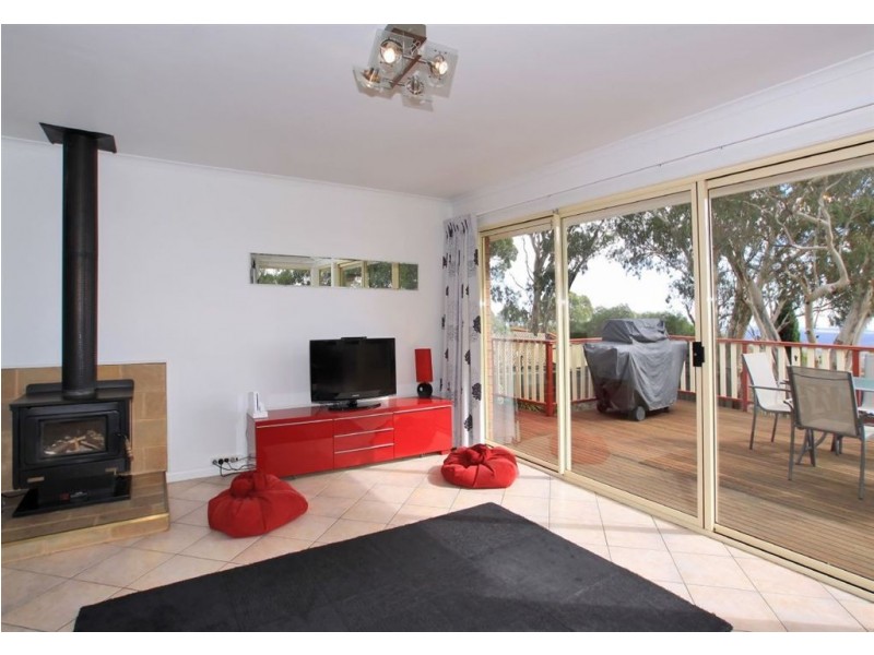 8 Corella Avenue, Chandlers Hill SA 5159