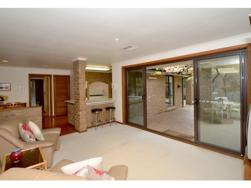 18 Catharina Street, Flagstaff Hill SA 5159