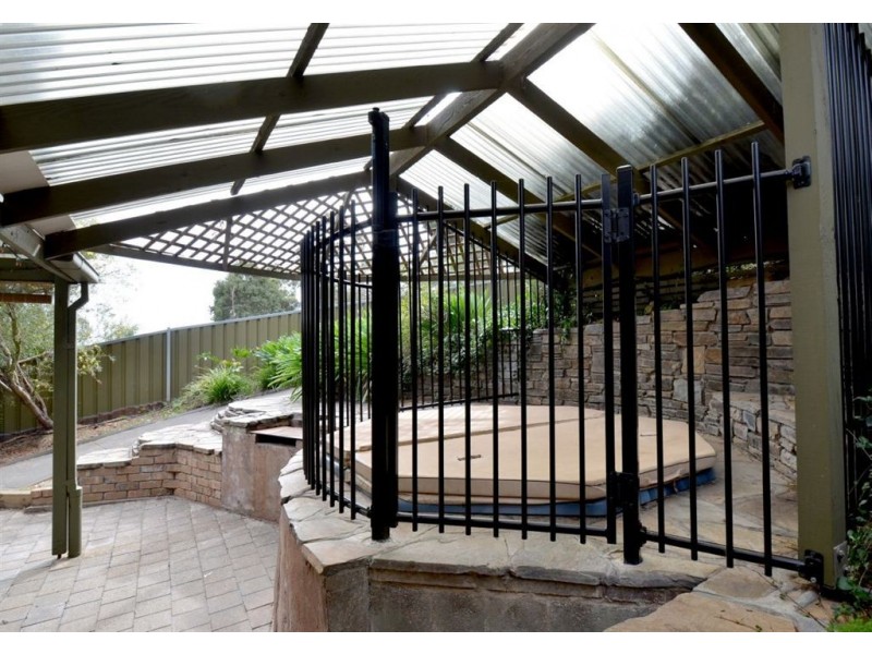 35 Hui Hui Drive, Happy Valley SA 5159