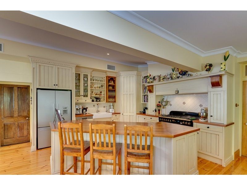 12 Radiata Place, Aberfoyle Park SA 5159