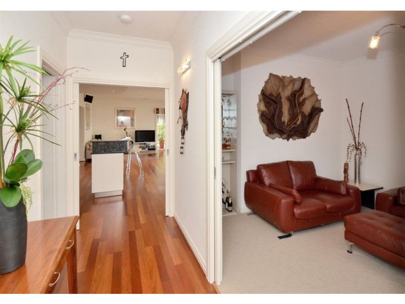 2 Woolacombe Ave, North Brighton SA 5048