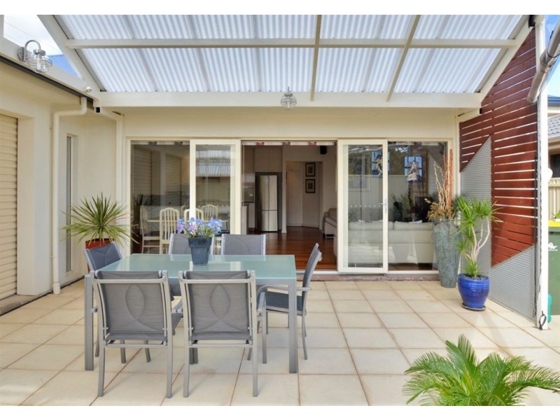 2 Woolacombe Ave, North Brighton SA 5048