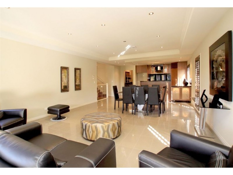 91 Highfield Drive, Craigburn Farm SA 5051