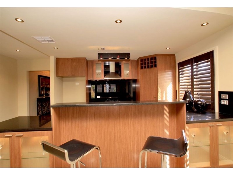 91 Highfield Drive, Craigburn Farm SA 5051