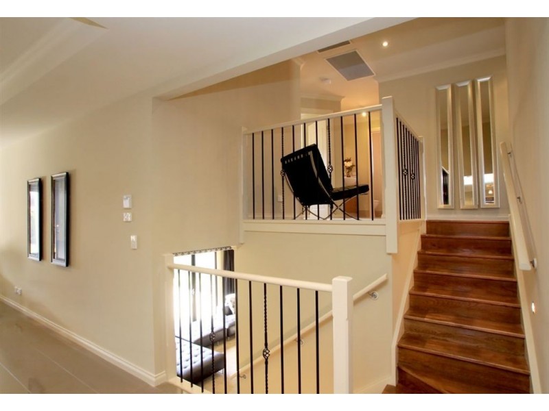 91 Highfield Drive, Craigburn Farm SA 5051