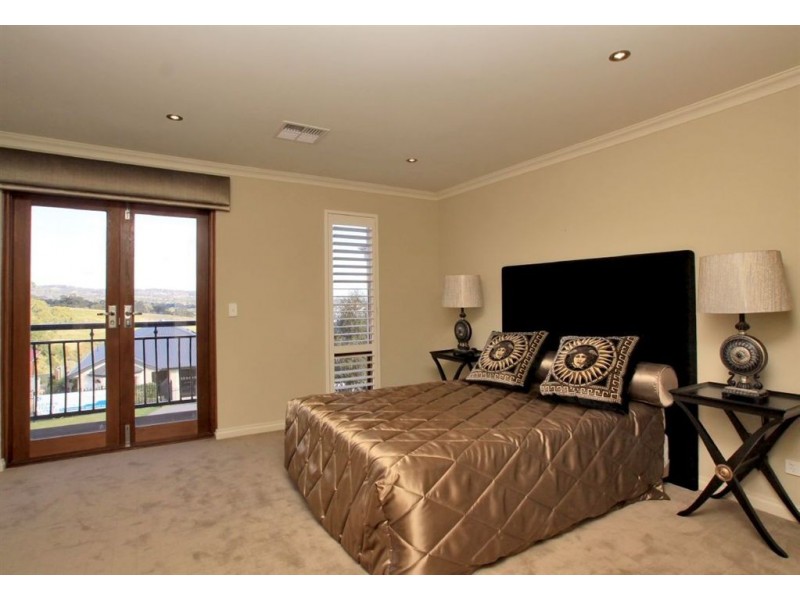 91 Highfield Drive, Craigburn Farm SA 5051