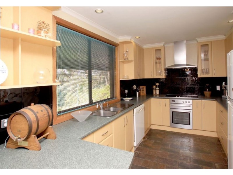 6 Priory Place (Enter off of Sturt Valley Rd), Upper Sturt SA 5156