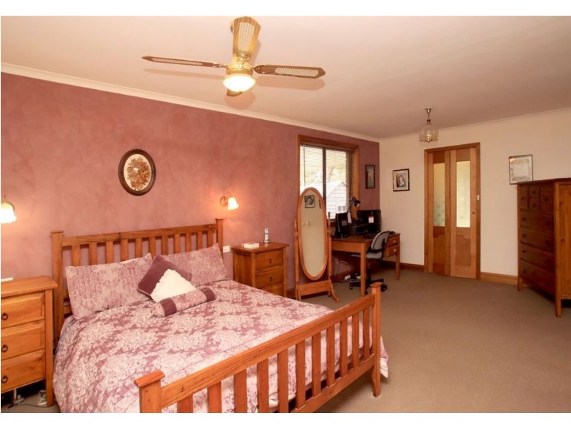 6 Priory Place (Enter off of Sturt Valley Rd), Upper Sturt SA 5156