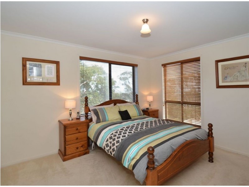16 Grandview Court, Aberfoyle Park SA 5159