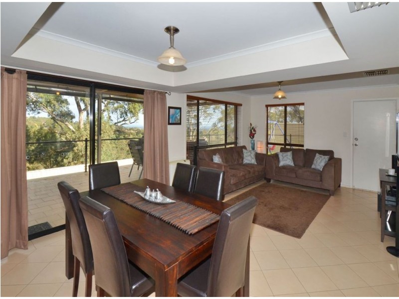16 Grandview Court, Aberfoyle Park SA 5159