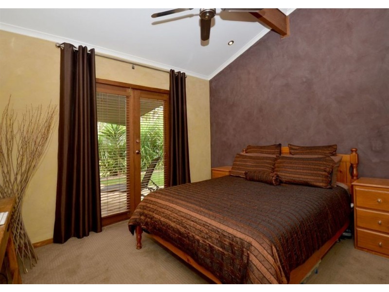 11 Rudge Close, Happy Valley SA 5159