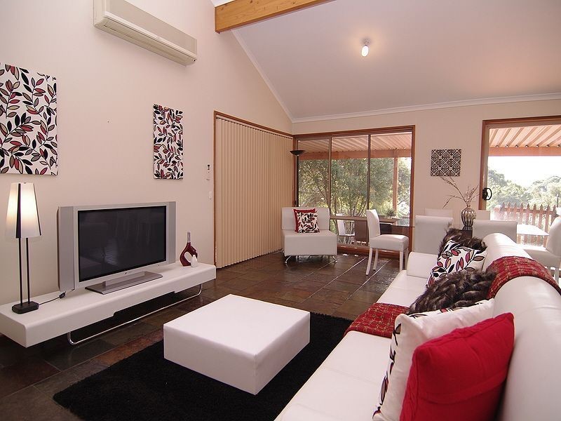 12 Vincent Boulevard, Flagstaff Hill SA 5159