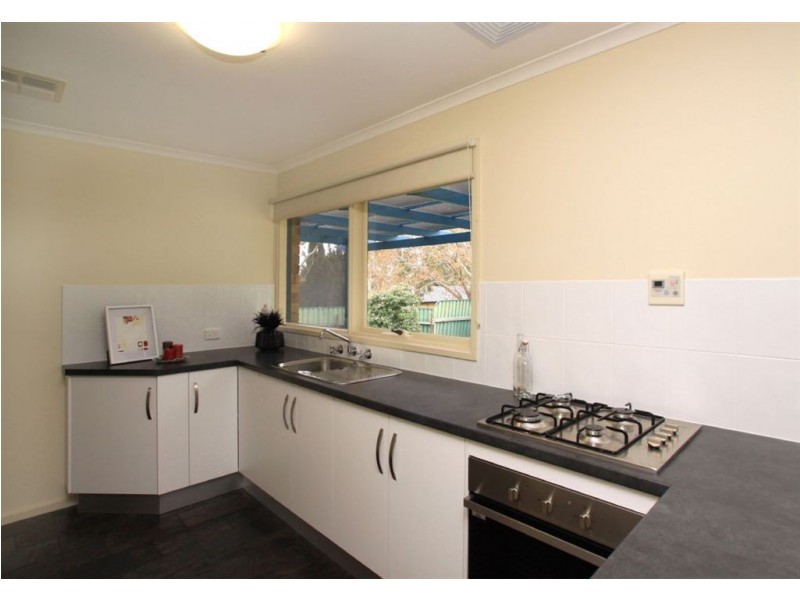 1 Lang Court, Happy Valley SA 5159
