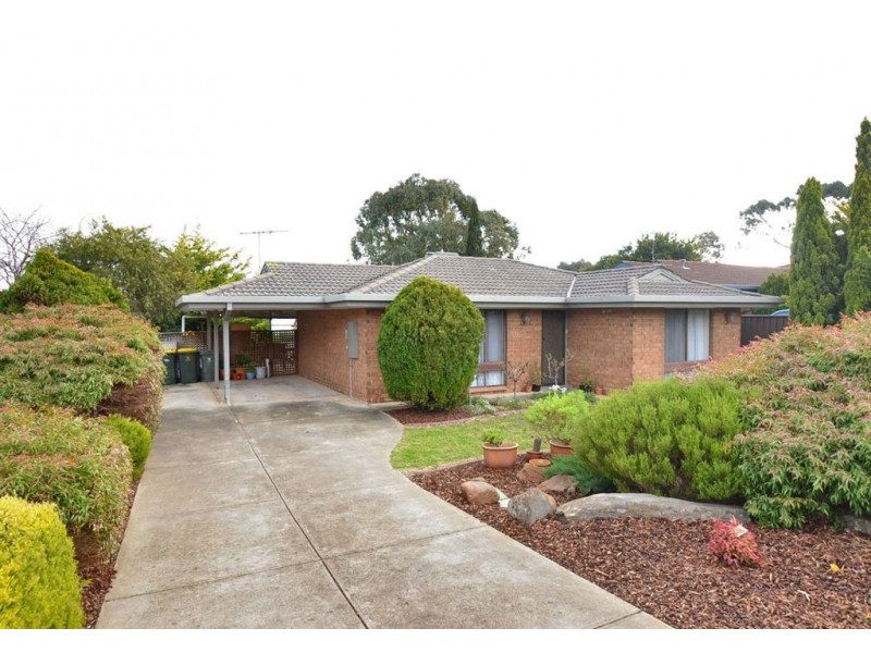 5 Jeanette Crescent, Aberfoyle Park SA 5159