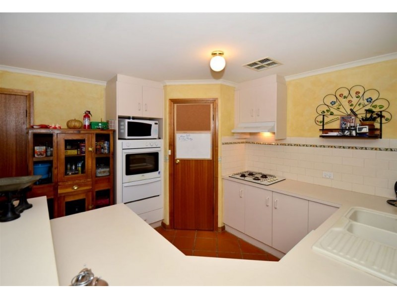 39 Emerald Street, Flagstaff Hill SA 5159