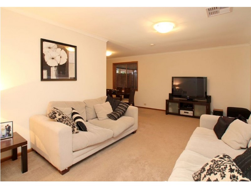 30 Delta Crescent, Aberfoyle Park SA 5159