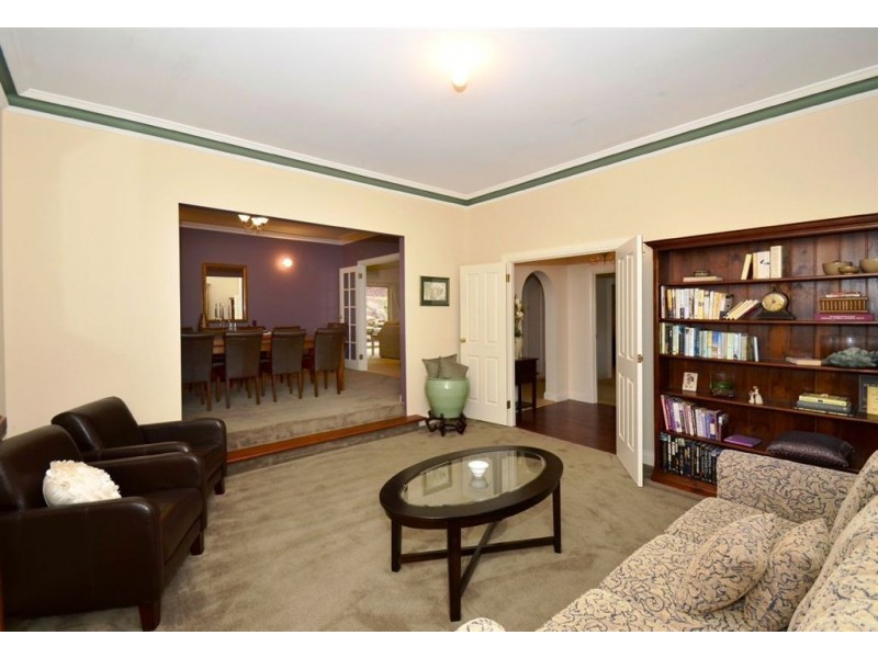 48 The Oaks Parade, Aberfoyle Park SA 5159