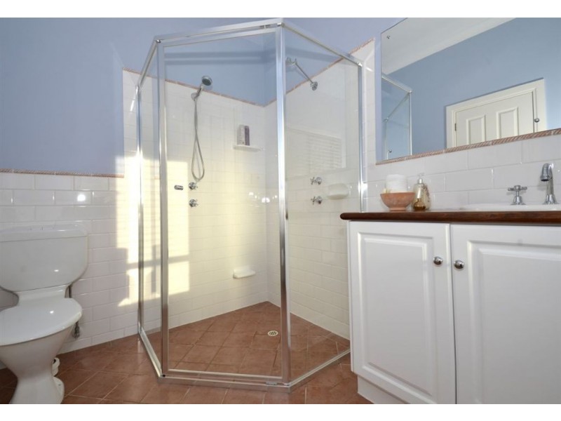 48 The Oaks Parade, Aberfoyle Park SA 5159