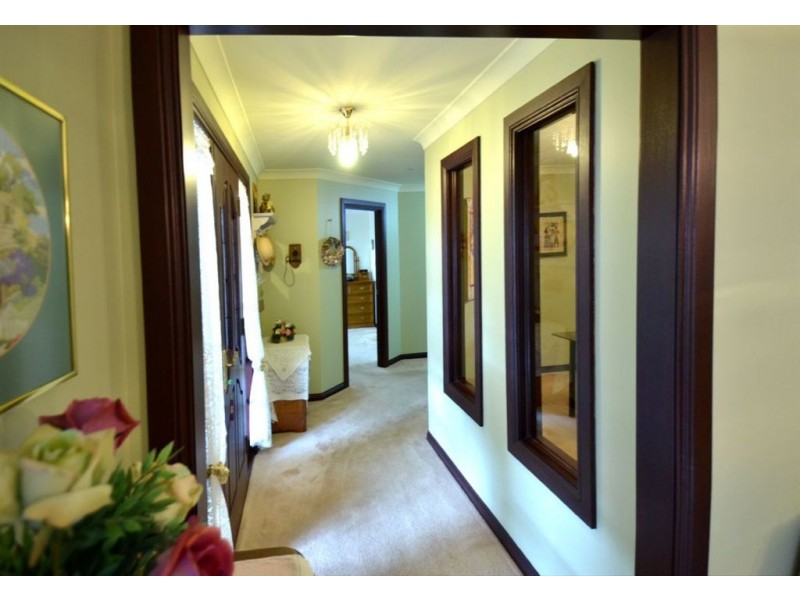 11 St Vincent Close, Aberfoyle Park SA 5159