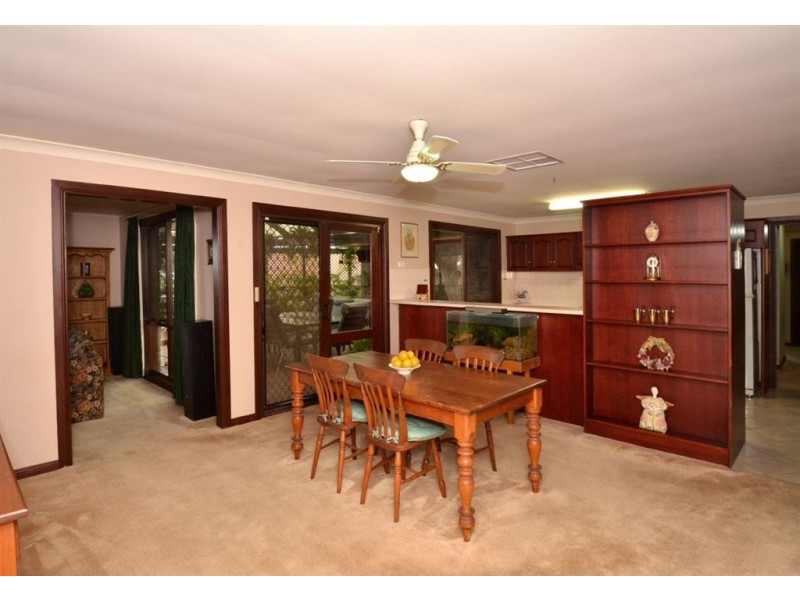 11 St Vincent Close, Aberfoyle Park SA 5159