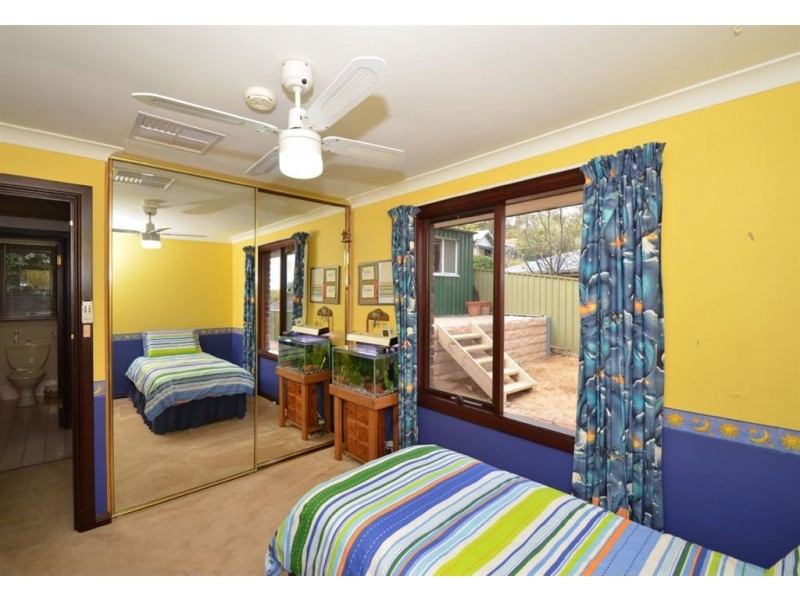 11 St Vincent Close, Aberfoyle Park SA 5159