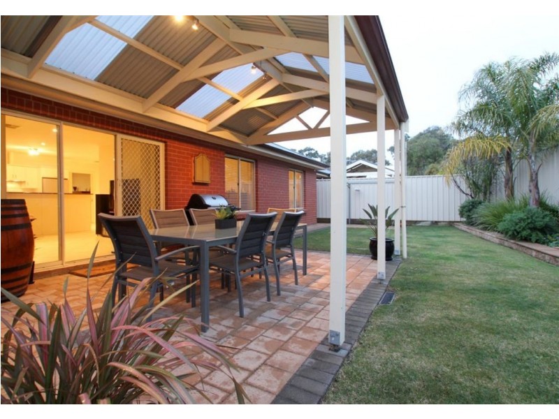 13 Alanah Close, Happy Valley SA 5159