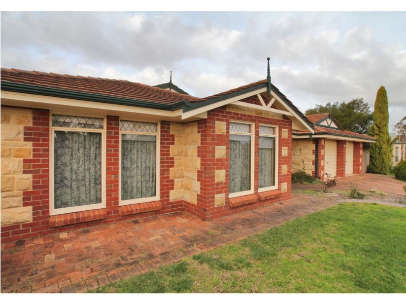 17 Ironbark Avenue, Flagstaff Hill SA 5159