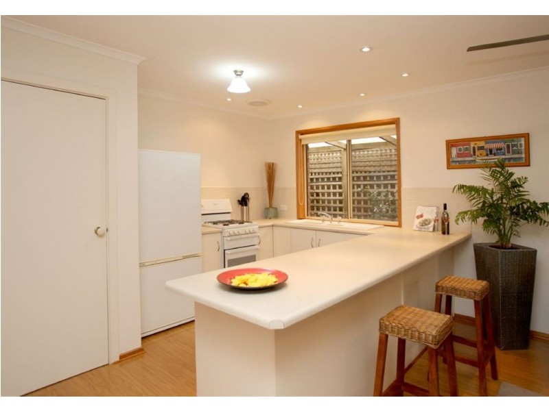 10 Lindsay Court, Aberfoyle Park SA 5159