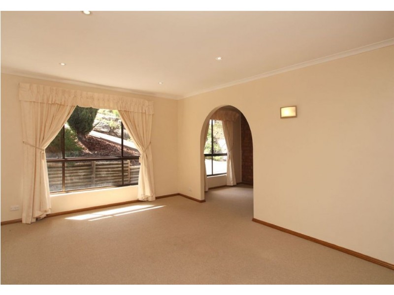 3 Grevillea Road, Aberfoyle Park SA 5159