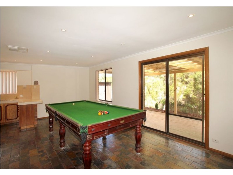 3 Grevillea Road, Aberfoyle Park SA 5159