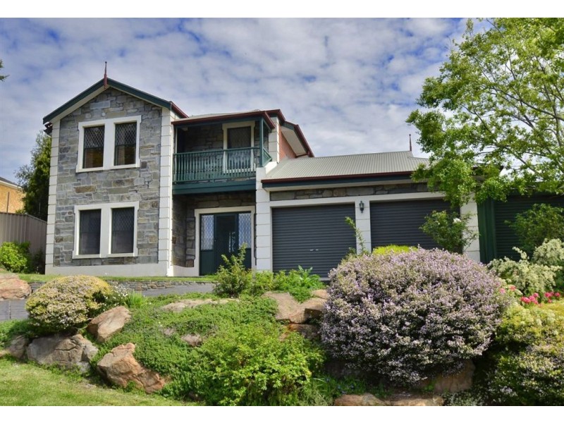 10 Sandalwood Crescent, Flagstaff Hill SA 5159